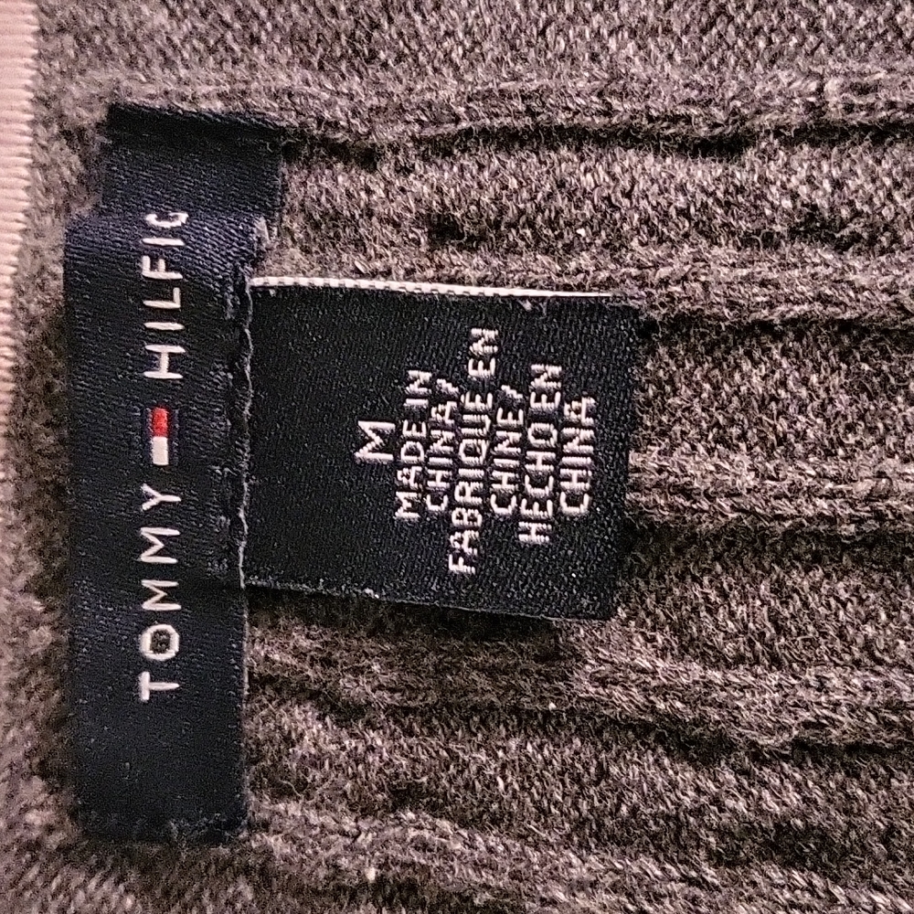 Tommy Hilfiger cable-knit sweater. Charcoal gray. Size M - Picture 6 of 11